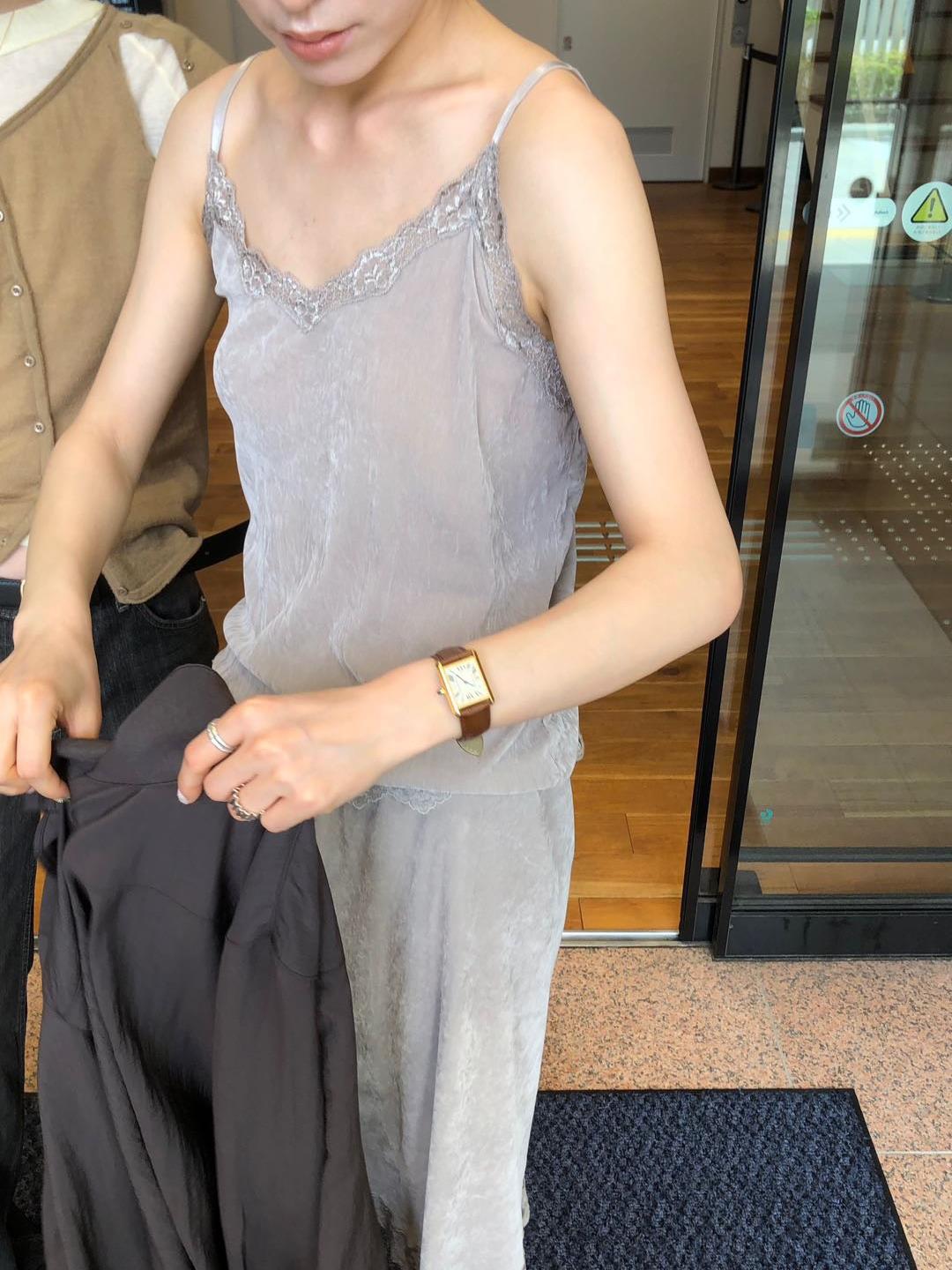 蕾絲天鵝絨背心